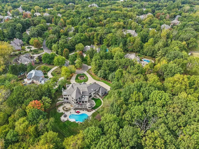 $3,990,000 | 3001 Glen Eagles Court, St. Charles, IL 60174