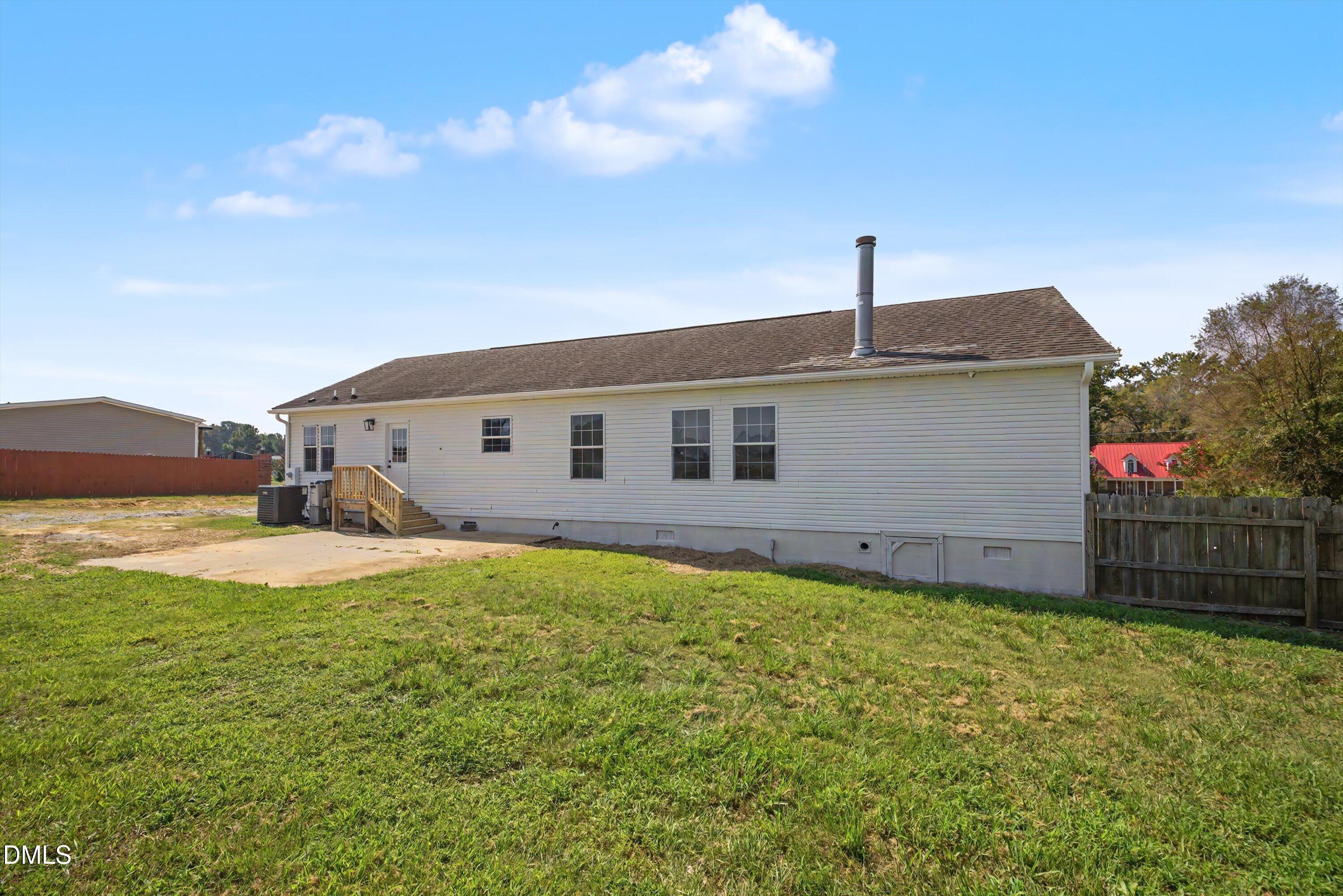 6300 Benson Hardee Road Benson, NC 27504 - Photo 33 of 37 47-6300-Benson (11)