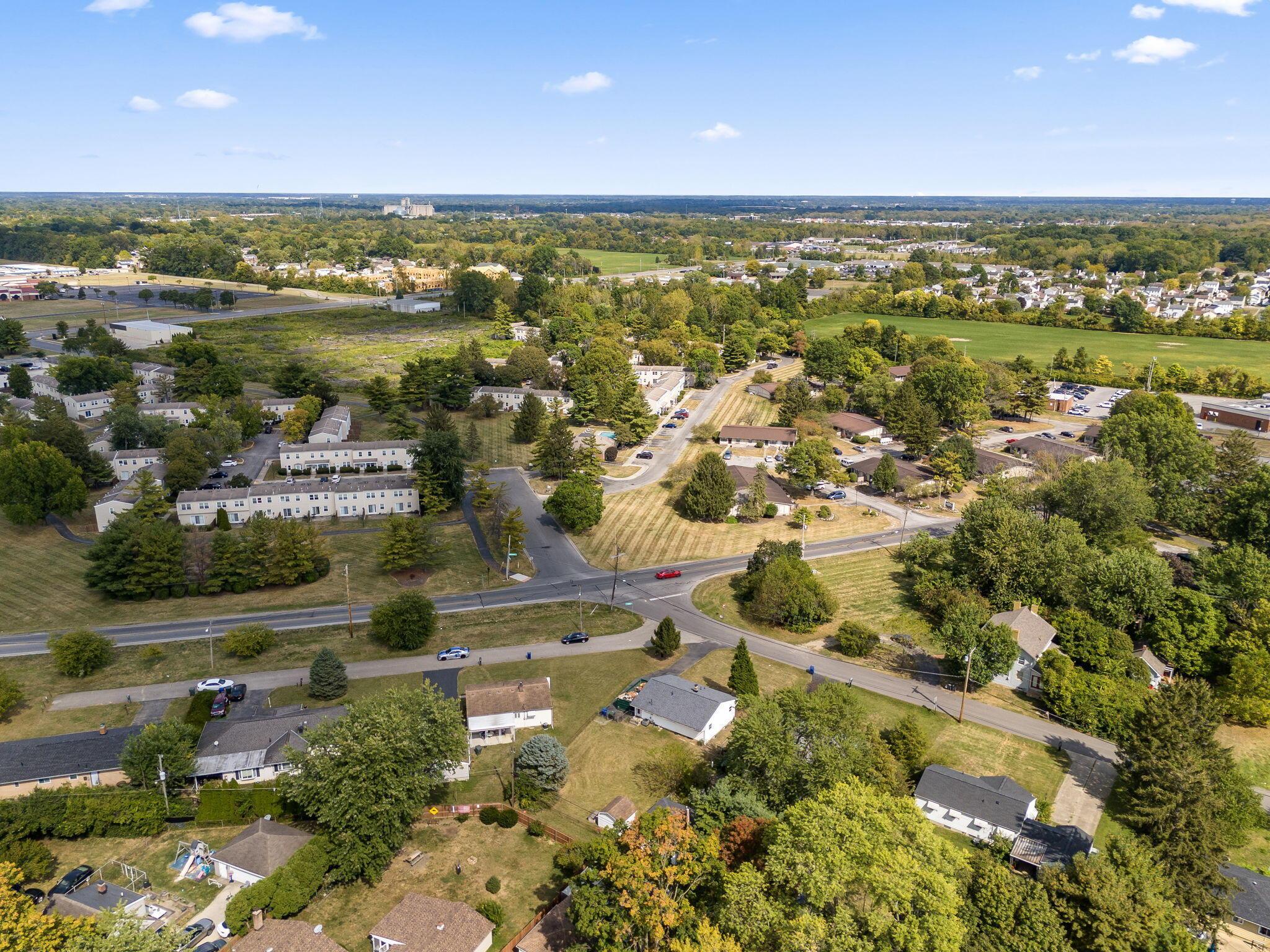 2835 Schwartz Road Columbus, OH 43232 - Photo 38 of 41 45-web-or-mls-DJI_20250916150039_0026_D