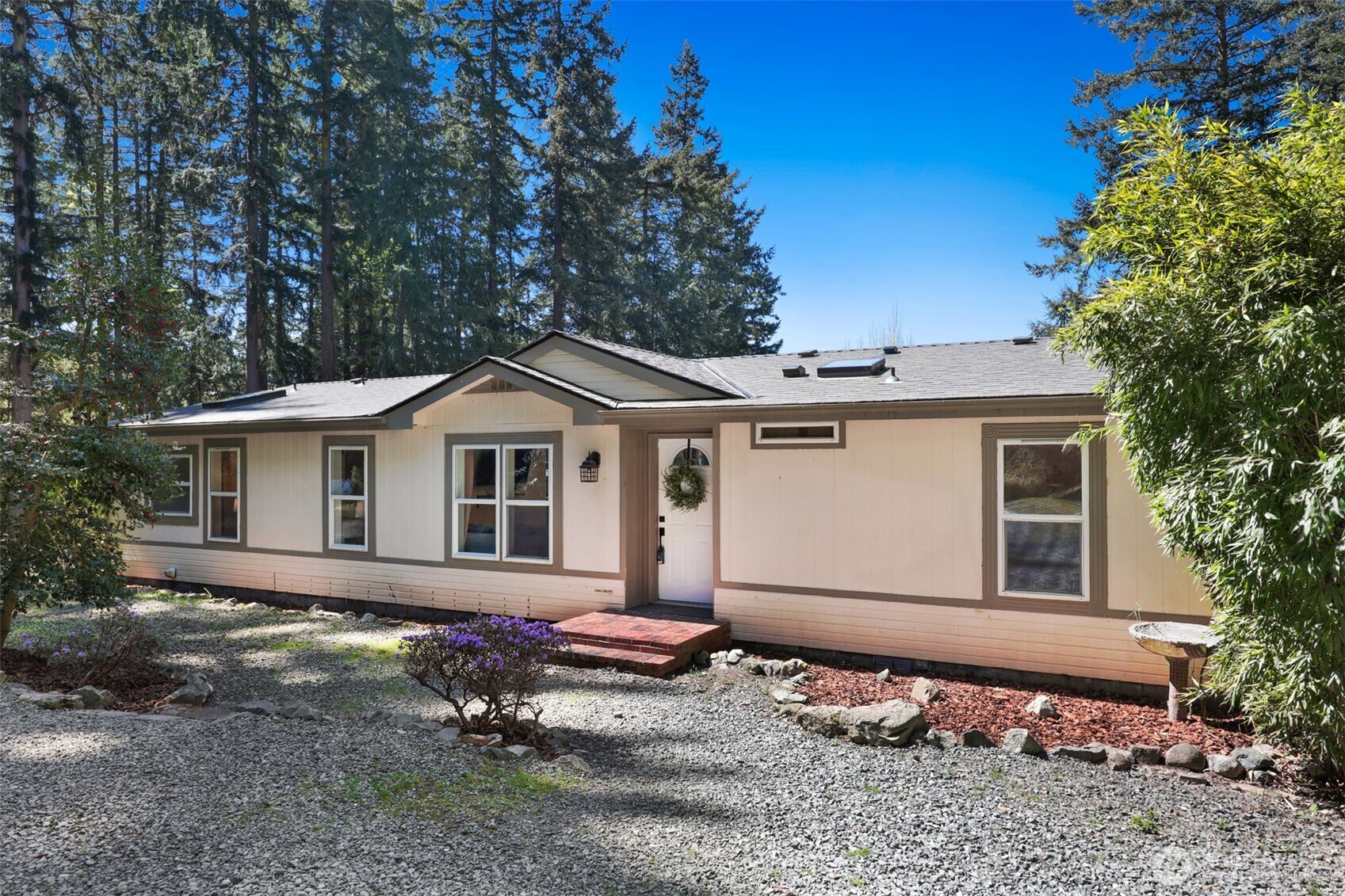 7777 Hellman Road Clinton, WA 98236 - Photo 3 of 40