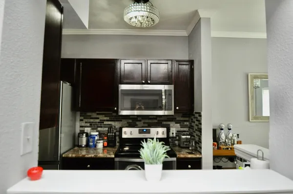 $1,650 | 3231 Allen Parkway, Unit 6102, Houston, TX 77019
