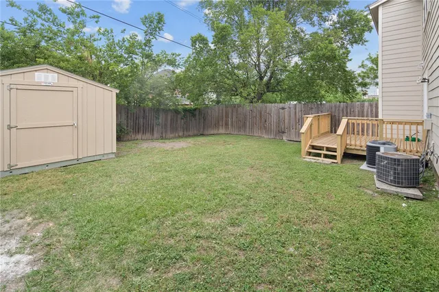 $1,300 | 405 Manuel Drive, Unit B, College Station, TX 77840