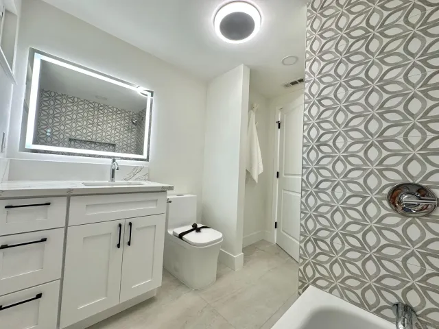 $899,000 | 16634 Bernardo Oaks Drive, San Diego, CA 92128