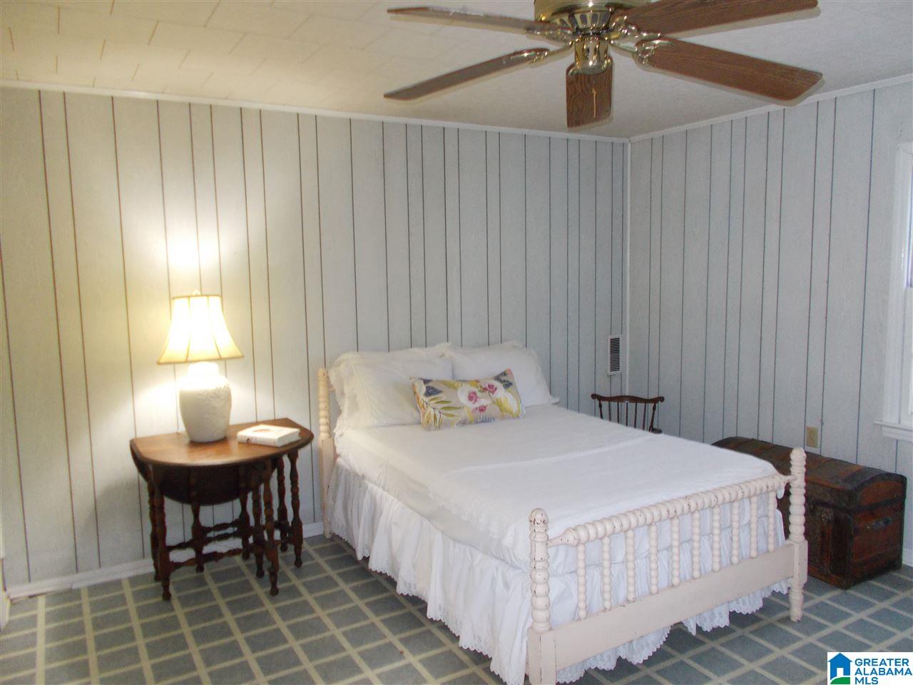 26 Robbins Street Sumiton, AL 35148 - Photo 4 of 28