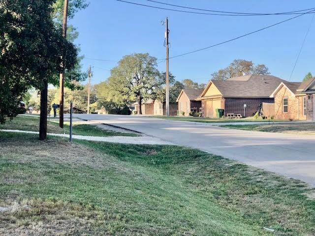 409 North Cedar Street Springtown, TX 76082 - Photo 2 of 8