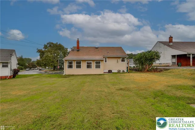 $2,000 | 1557 Greenview Drive, Bethlehem, PA 18018