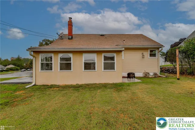 $2,000 | 1557 Greenview Drive, Bethlehem, PA 18018