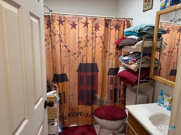 $325,000 | 39 Courtney Lane, Killingly, CT 06241