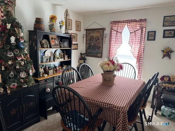 $325,000 | 39 Courtney Lane, Killingly, CT 06241