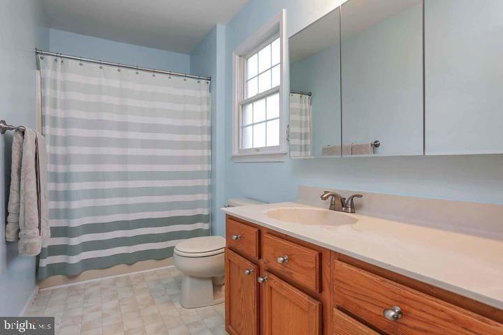 316 Leeward Road Manahawkin, NJ 08050 - Photo 15 of 24