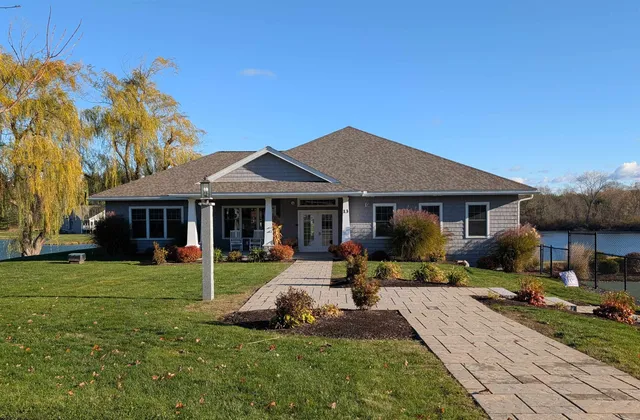 $739,900 | 48 Three Ponds Drive, Brentwood, NH 03833