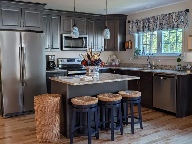 $739,900 | 48 Three Ponds Drive, Brentwood, NH 03833