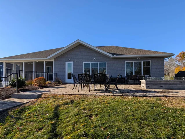 $739,900 | 48 Three Ponds Drive, Brentwood, NH 03833