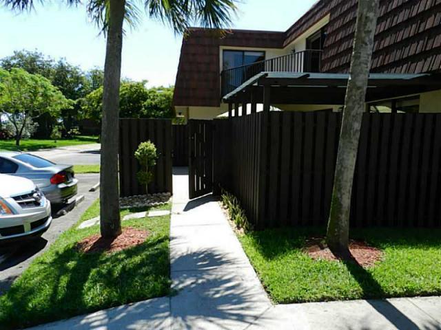 8055 Boca Rio Drive, Unit 41 Boca Raton, FL 33433 - Photo 3 of 19 20140530000751624523000000-o