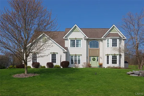 $625,000 | 5827 Parapet Lane, Jamesville, NY 13078