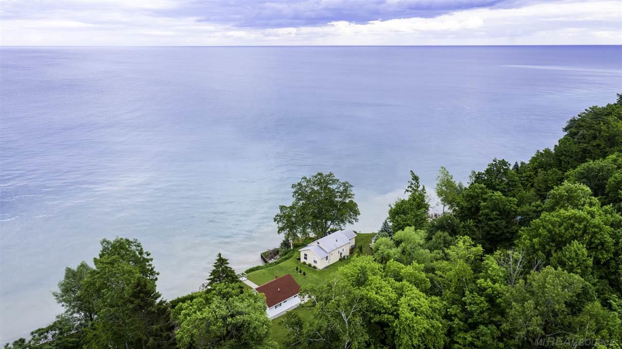 2981 Lakeshore Road Applegate, MI 48401 - Photo 31 of 36