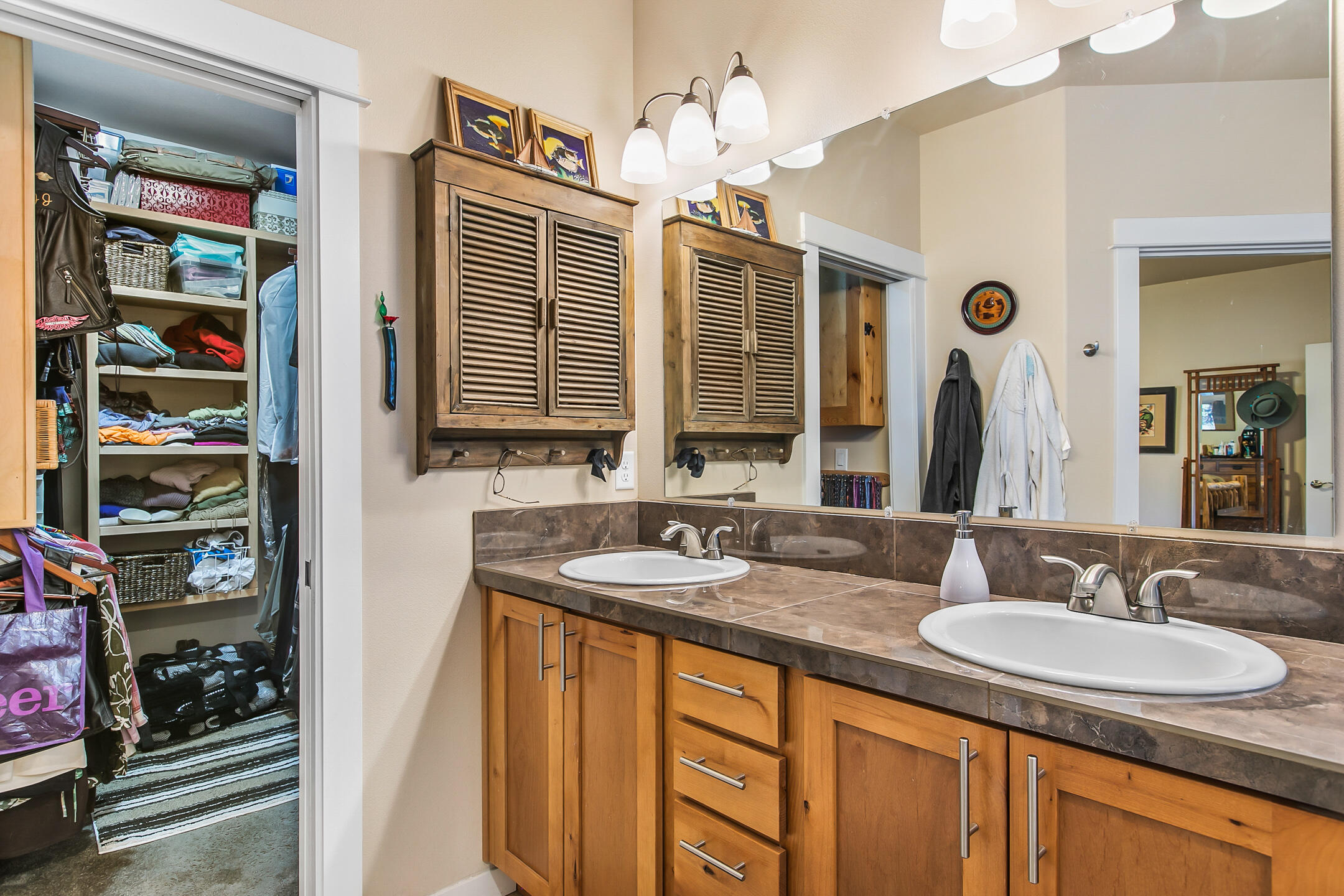 19088 Pumice Butte Road Bend, OR 97702 - Photo 23 of 39 19088 Master Bath 3