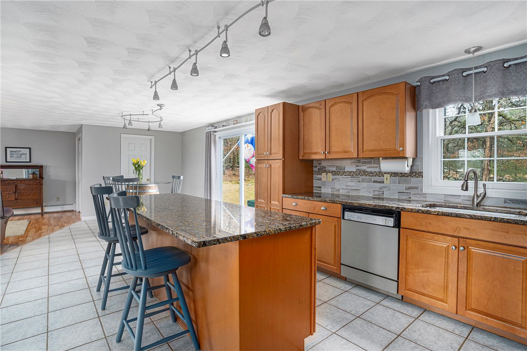 90 Stillwater Road Charlestown, RI 02813 - Photo 11 of 37 Huge island, great for enteratining