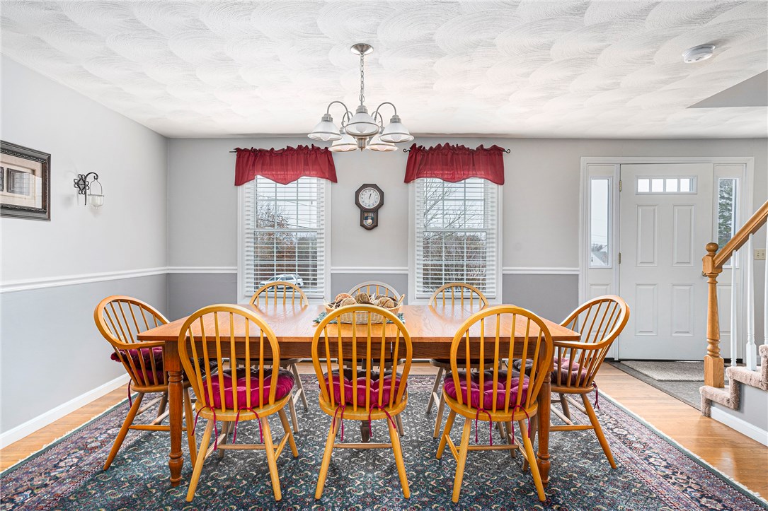 90 Stillwater Road Charlestown, RI 02813 - Photo 13 of 37 Terrific light