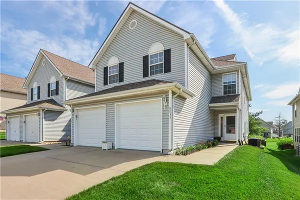 $249,950 | 8035 North Elmwood Avenue, Kansas City, MO 64119