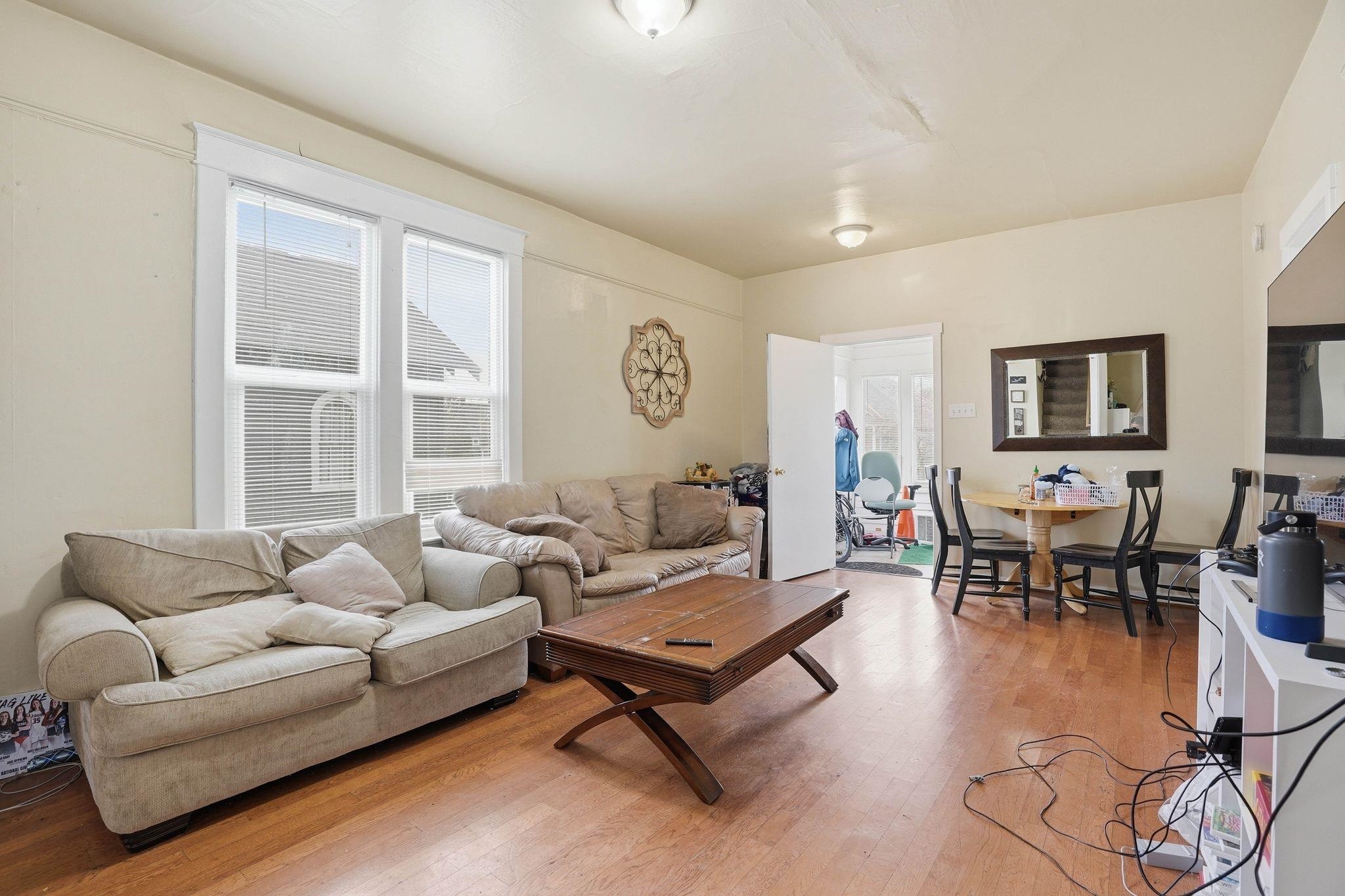 1011 East Augusta Avenue Spokane, WA 99207 - Photo 4 of 23