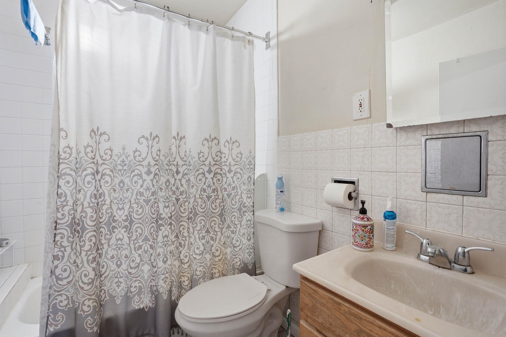 1011 East Augusta Avenue Spokane, WA 99207 - Photo 5 of 23
