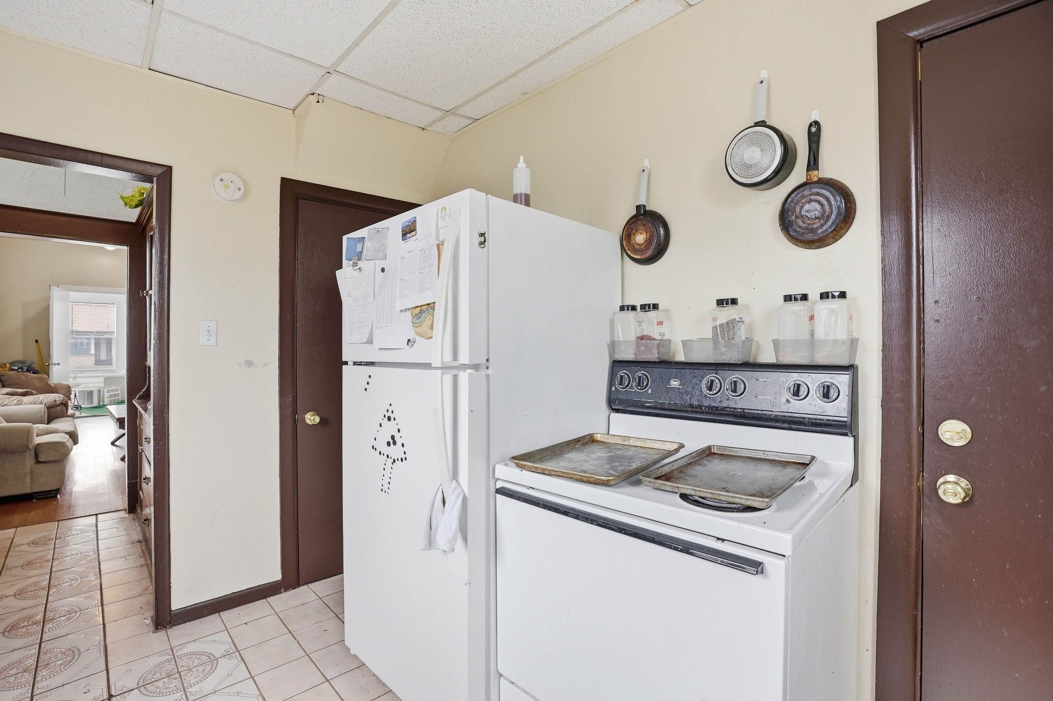 1011 East Augusta Avenue Spokane, WA 99207 - Photo 10 of 23