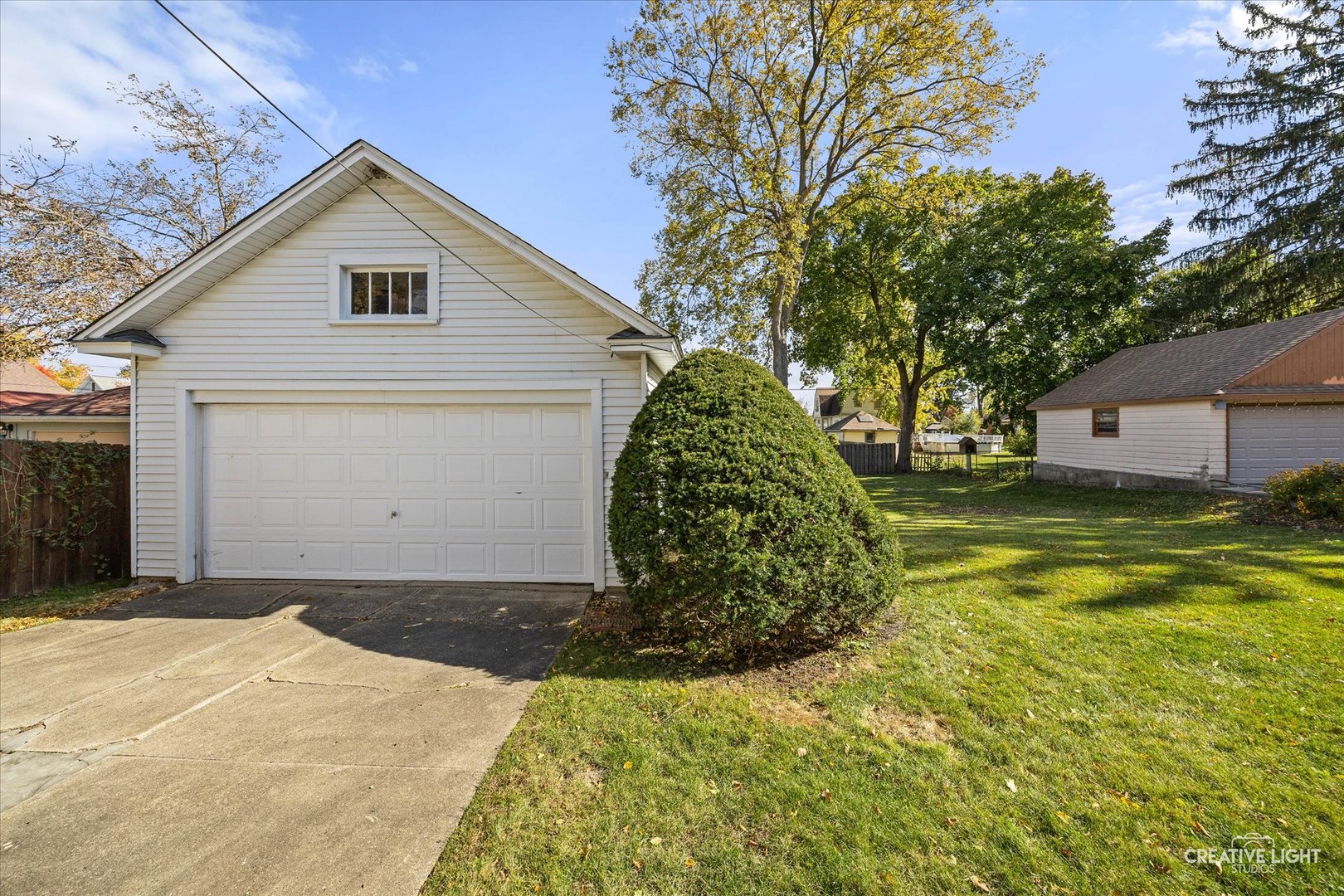 363 Orchard Street Elgin, IL 60123 - Photo 22 of 27 a view of a backyard of the house