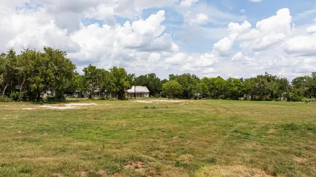 a view of residential houses
