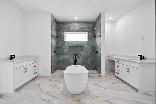 $799,000 | 7460 Bald Cypress Drive, Ovilla, TX 75154