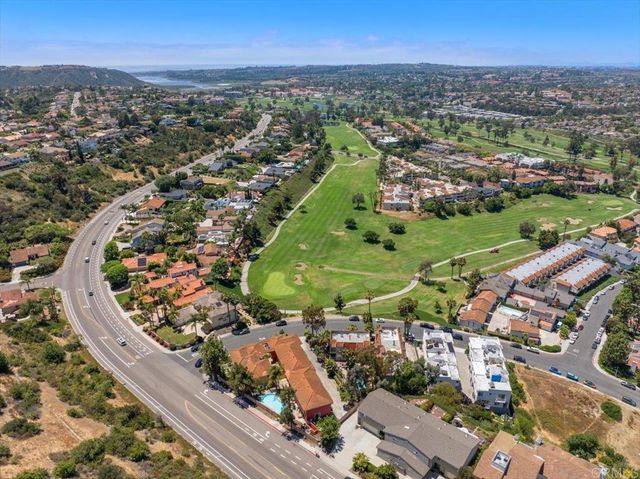 a picture of a wall with a white wall