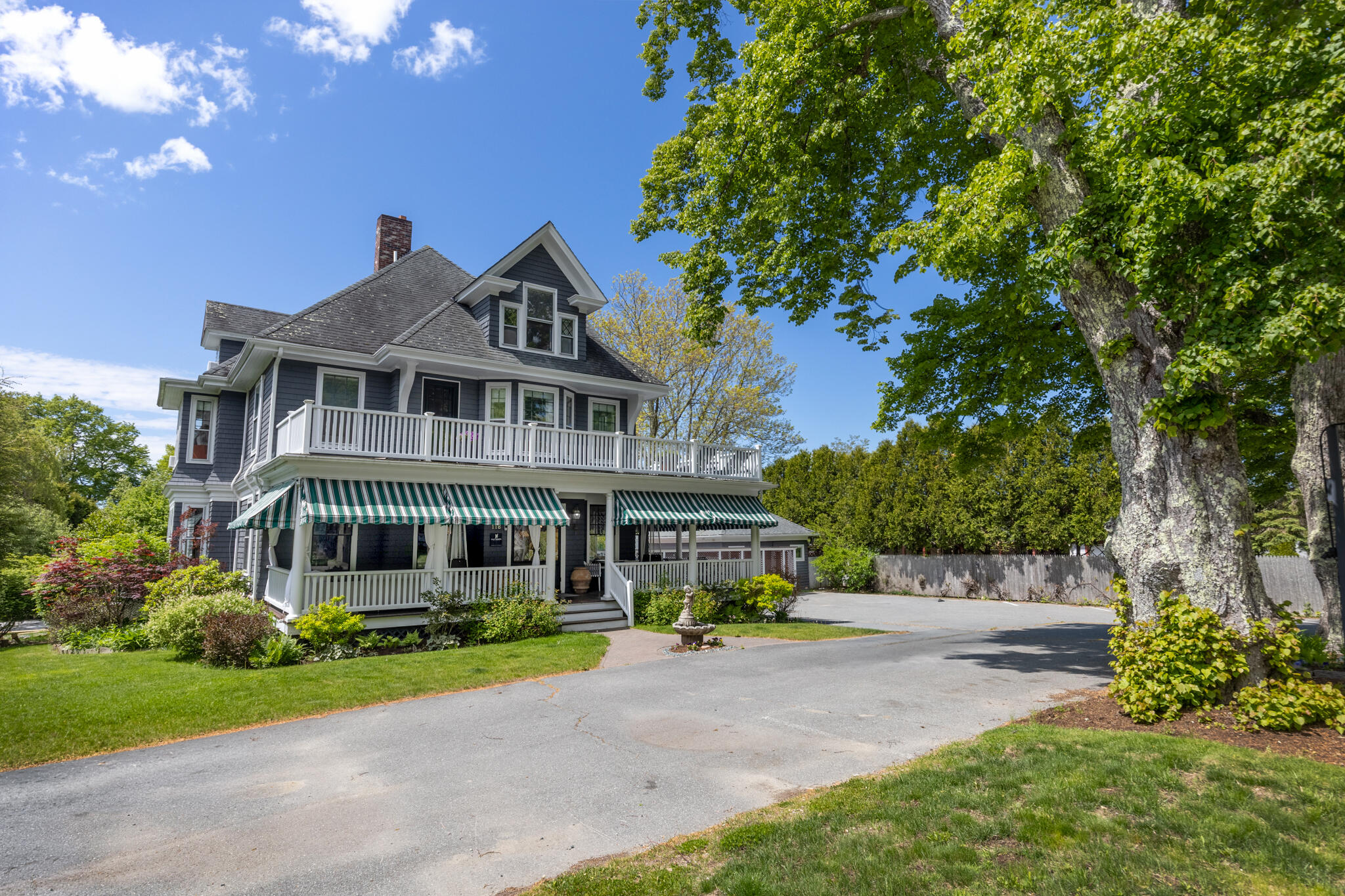 118 Clark Point Road Southwest Harbor, ME 04679 - Photo 2 of 96 20260603-_MG_7168-HDR