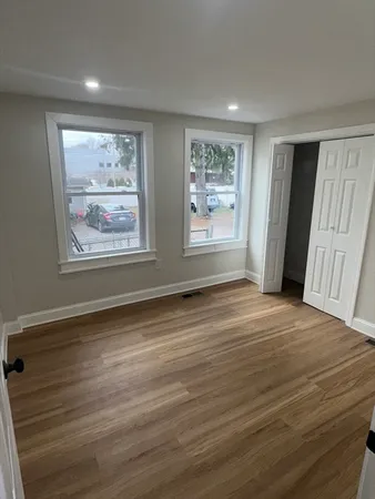 $2,300 | 122 Park Stoughton Ma, Unit 1, Stoughton, MA 02072