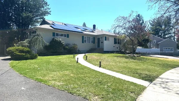 $719,900 | 16 Canterbury Road, East Brunswick, NJ 08816