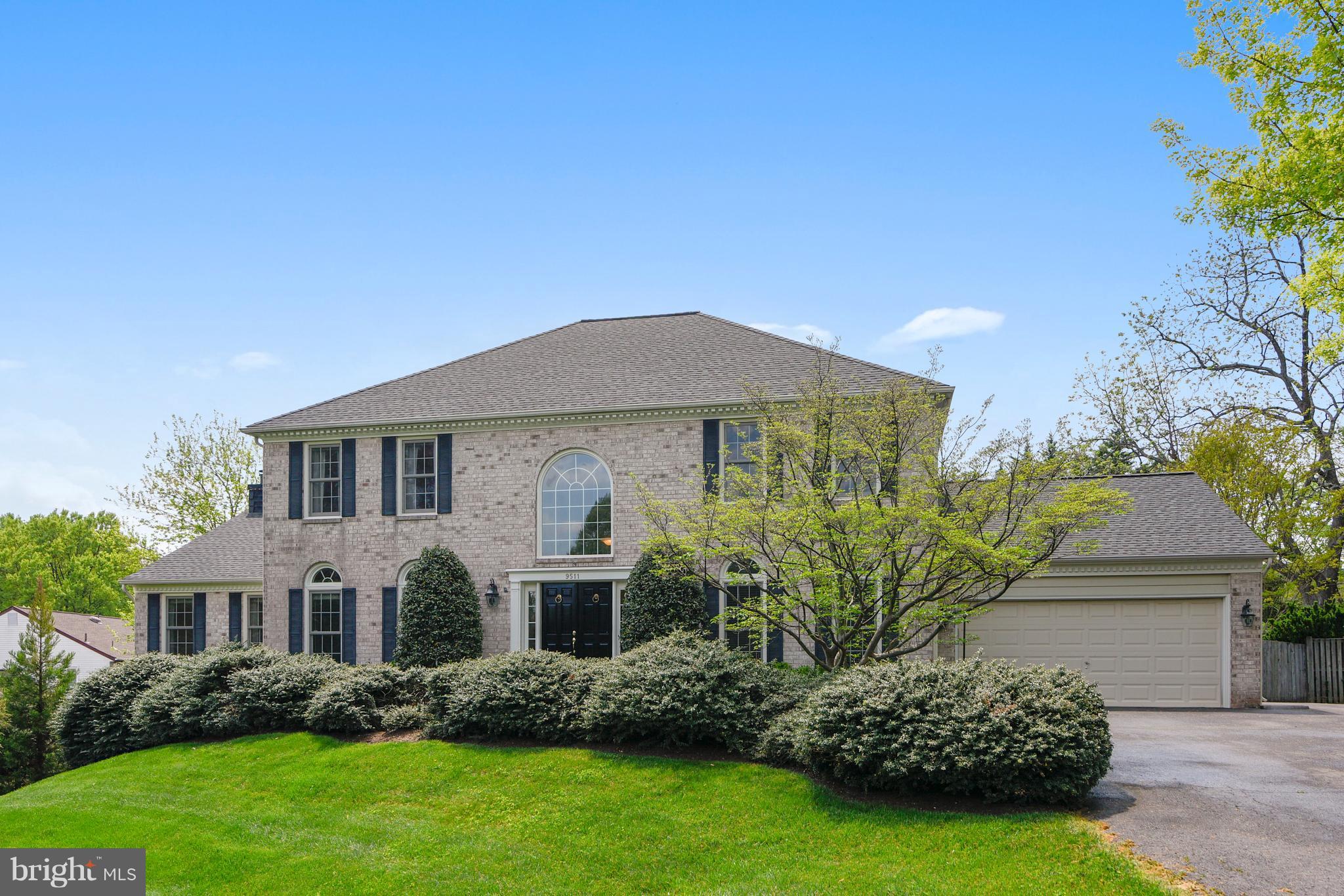 9511 Chestnut Farm Drive Vienna, VA 22182 - Photo 1 of 30 Exterior (Front)