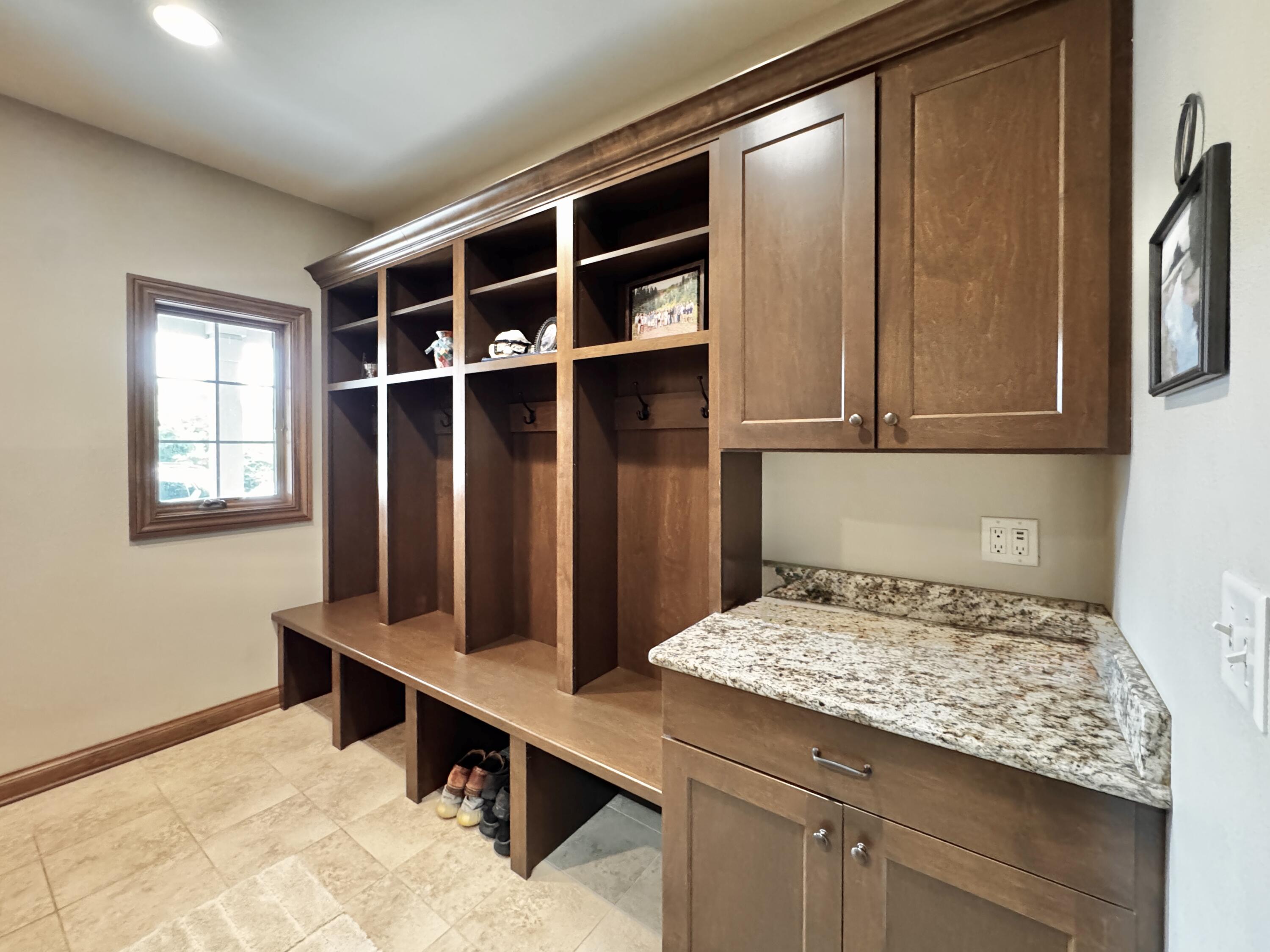 N62-w28550 Rybeck Road Merton, WI 53029 - Photo 9 of 28 Mud Room