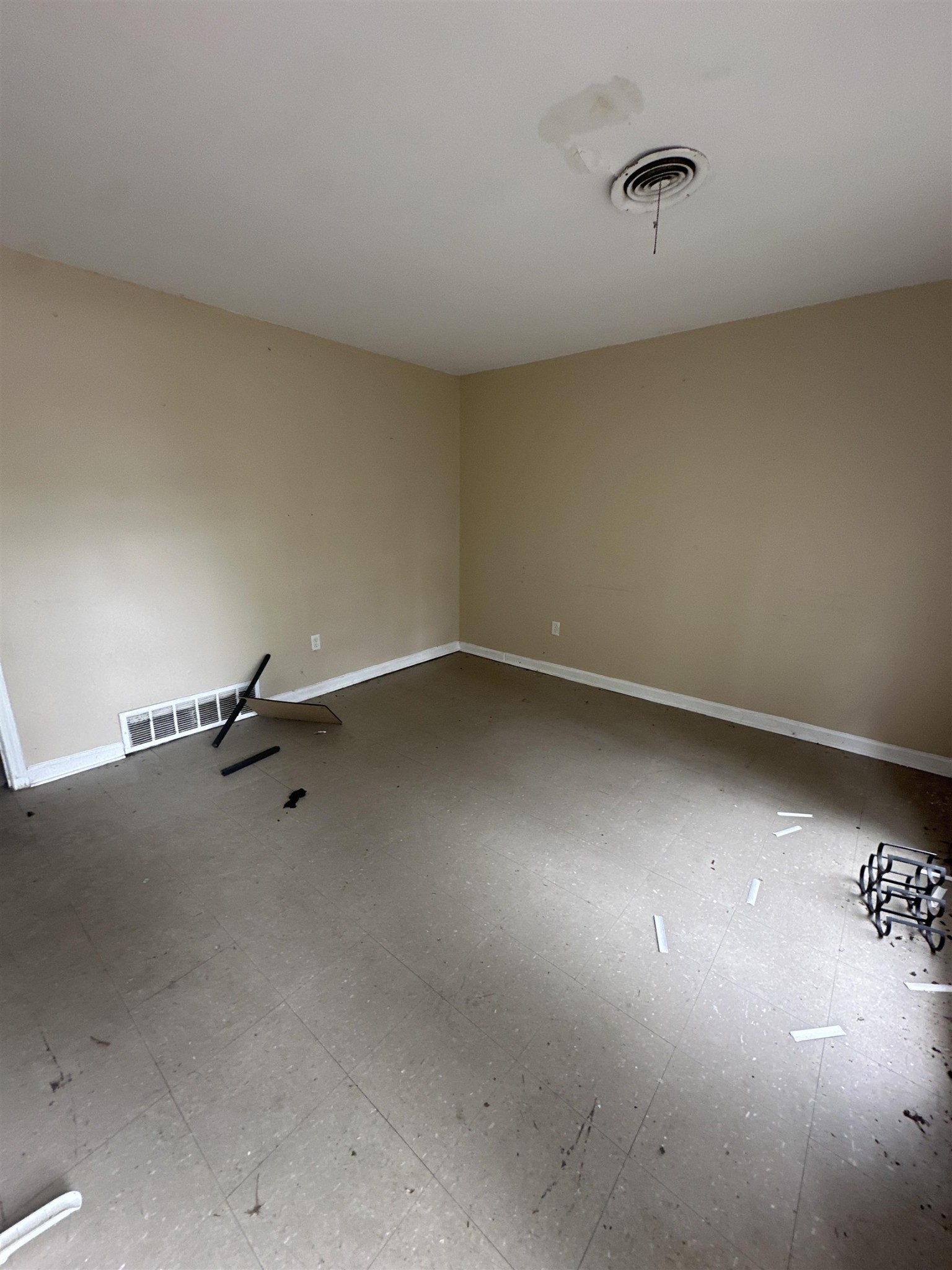 3704 Ridgemont Road Memphis, TN 38128 - Photo 8 of 21 Gallery Image 8