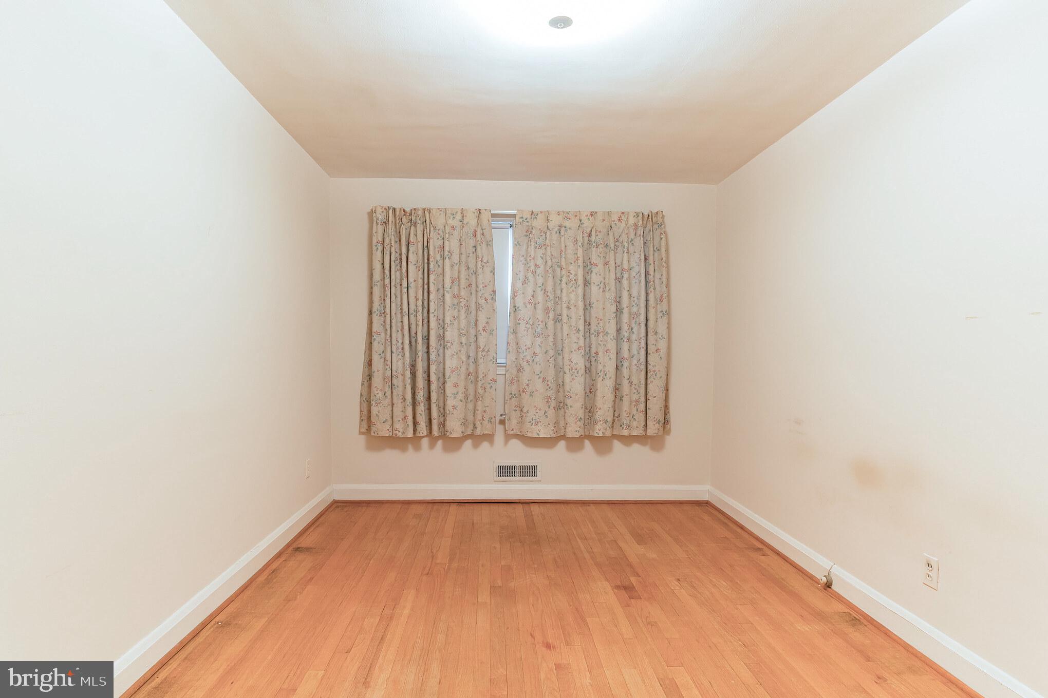 1443 Barrett Road Gwynn Oak, MD 21207 - Photo 17 of 30 Bedroom 1