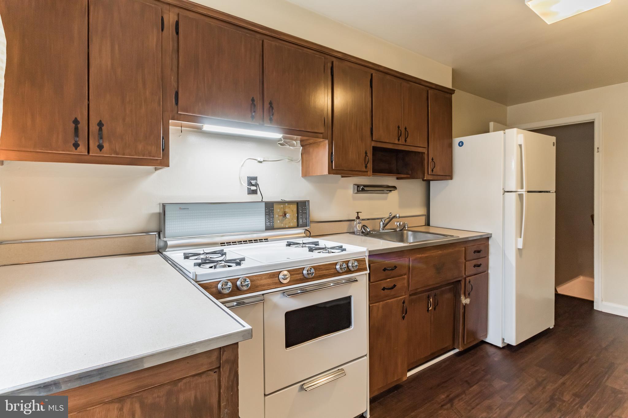 1443 Barrett Road Gwynn Oak, MD 21207 - Photo 10 of 30 Kitchen