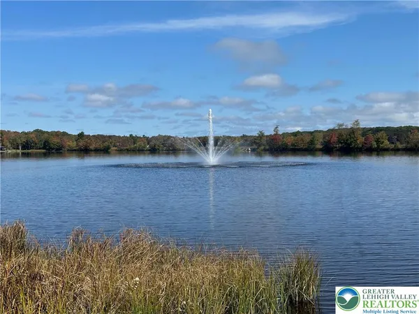 $269,000 | 363 Sidney Avenue, Pocono Summit, PA 18346