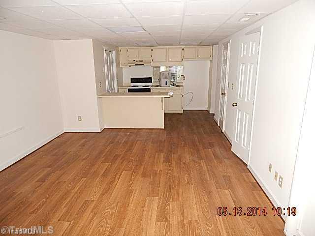 190 Wexham Road Winston-Salem, NC 27103 - Photo 8 of 10 Studio/Study/Office. Basement