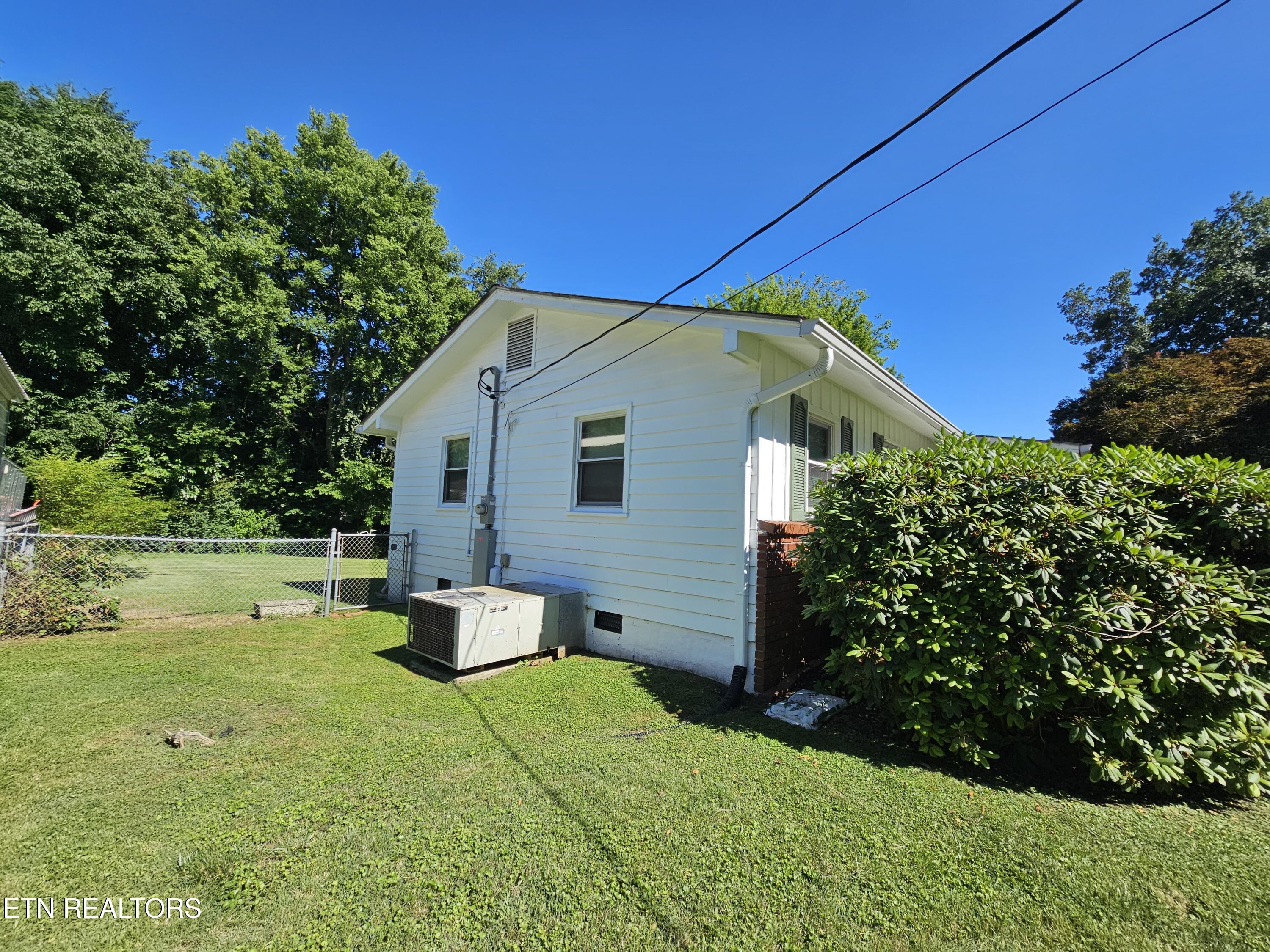 3204 Hazelwood Road Knoxville, TN 37921 - Photo 17 of 25 20260603_165109