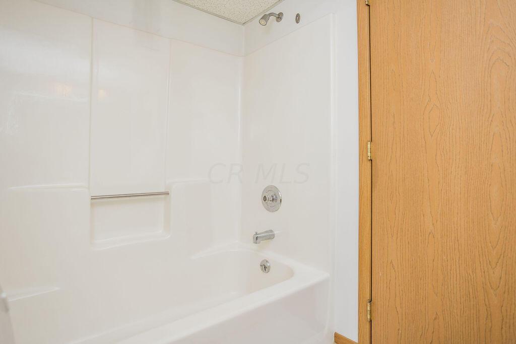 3965 Karl Road, Unit 102 Columbus, OH 43224 - Photo 22 of 25 Full Bath