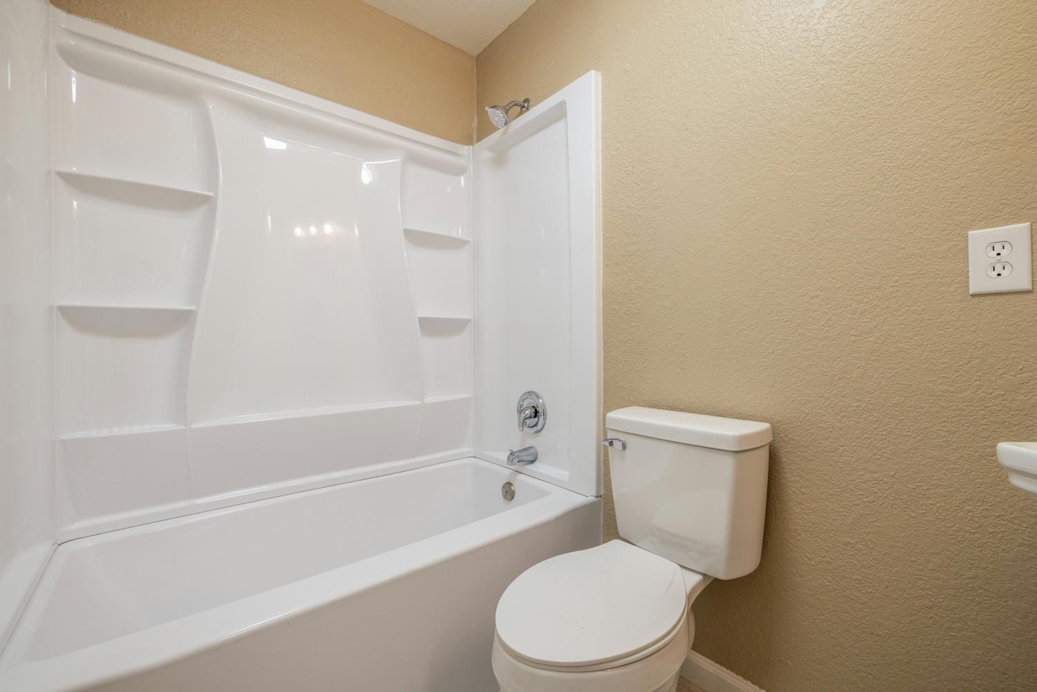 5701 Casaba Way Keyes, CA 95328 - Photo 27 of 34