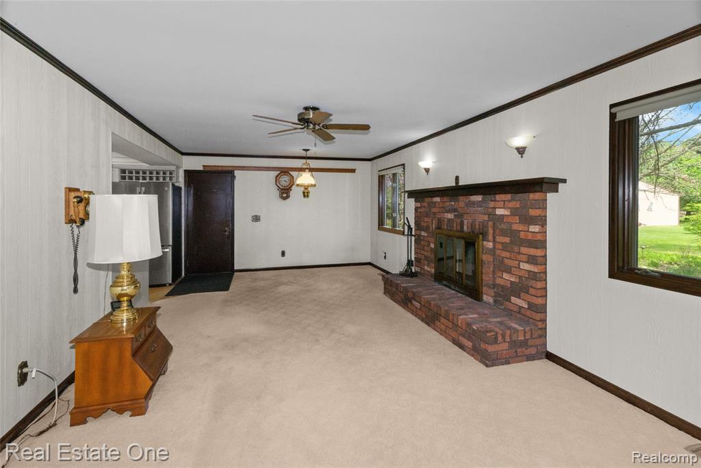 9050 Earhart Road South Lyon, MI 48178 - Photo 12 of 55