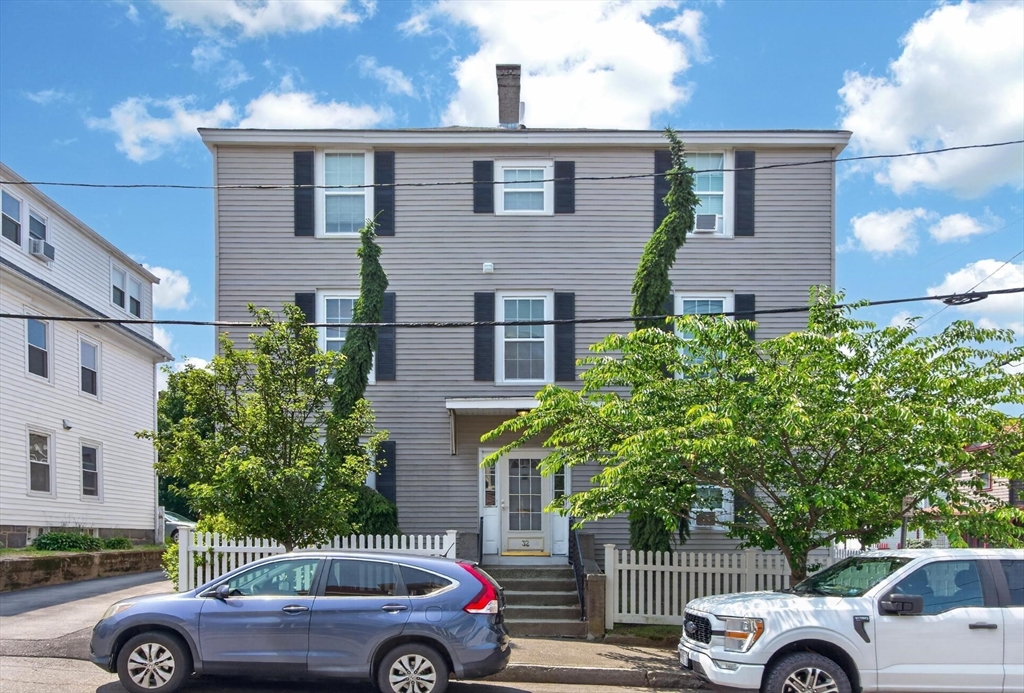 32 Arthur Street, Unit 2 Beverly, MA 01915 - Photo 1 of 36
