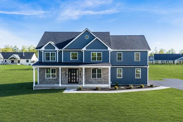 $949,900 | 14 Balsam Hl Road, Ludlow, MA 01056