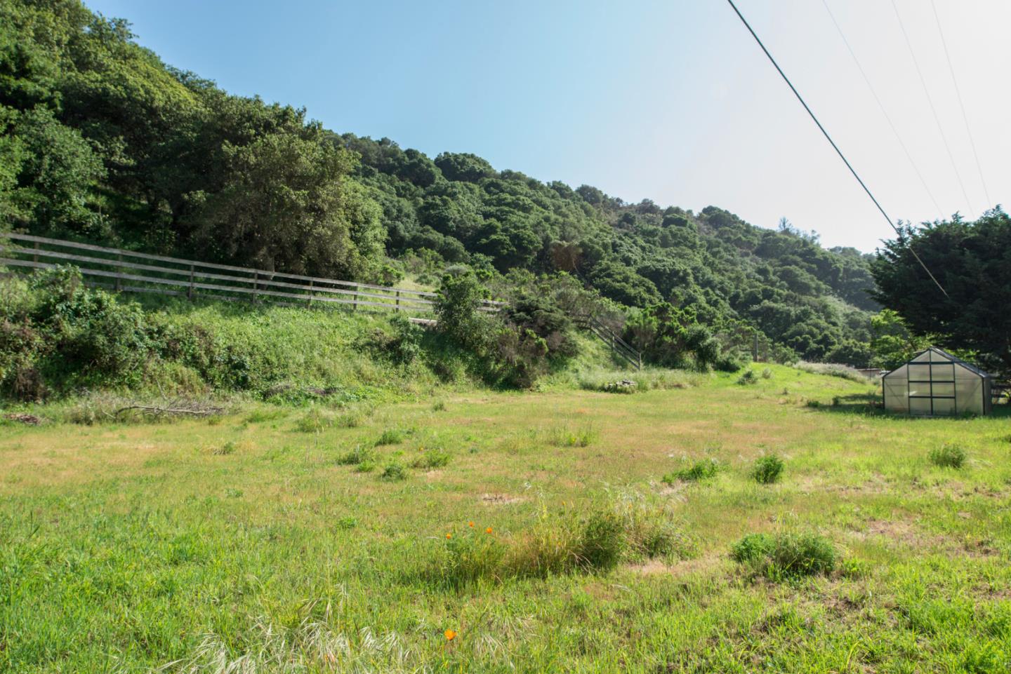 28 Long Valley Road Salinas, CA 93907 - Photo 9 of 36 Gallery Image 9