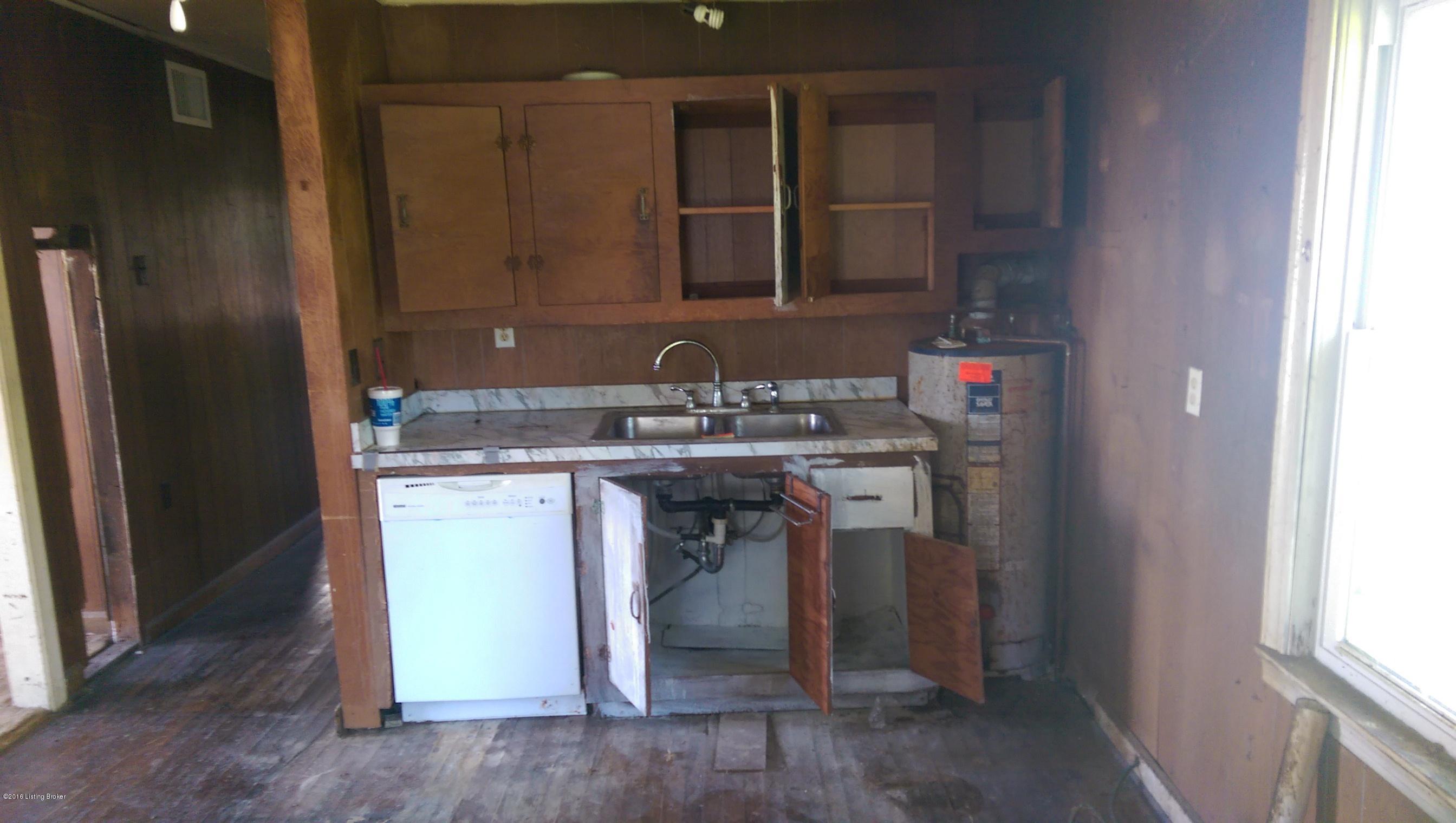 17513 Aiken Road Louisville, KY 40245 - Photo 5 of 10 kitchen