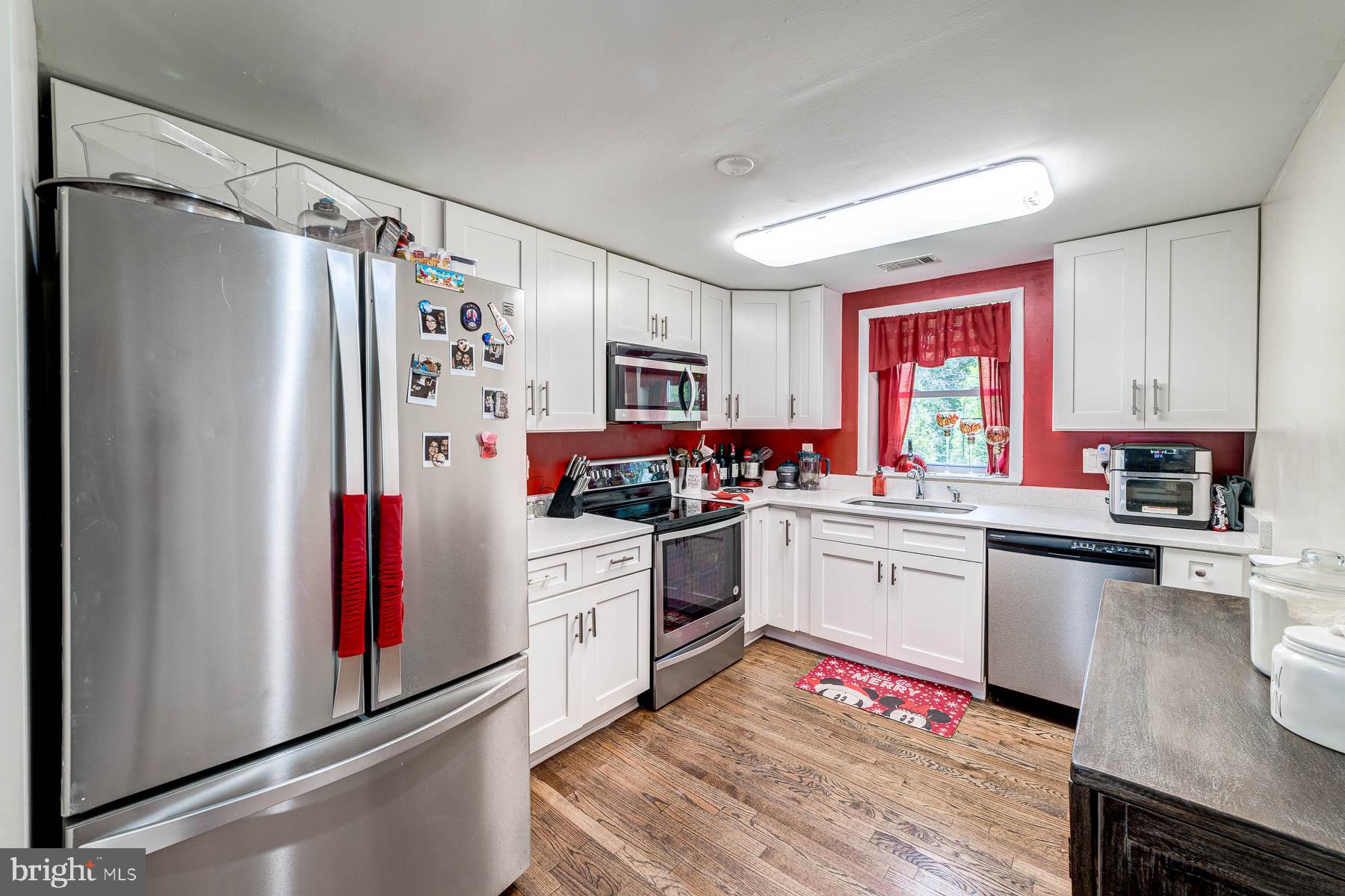 8317 Schultz Road Clinton, MD 20735 - Photo 8 of 22